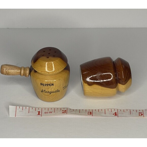 VintageSouvenir Wooden Cooking Pot Salt & Pepper Shakers Mesquite, Texas - Picture 5 of 5